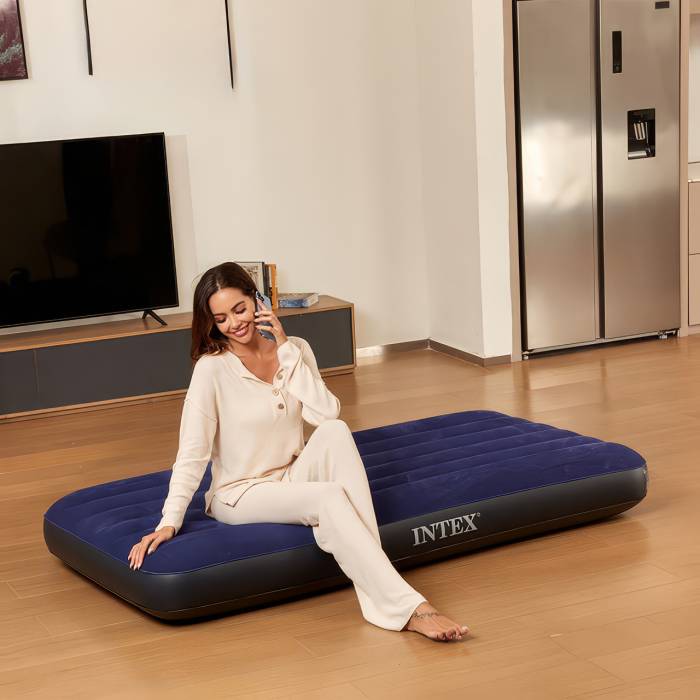 Велюровий надувний матрац 191x76x25 см для відпочинку та сну Intex 64756 Синій