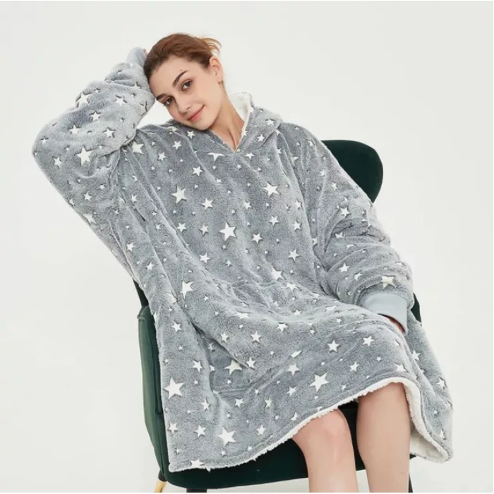 Светящаяся толстовка с рукавами и капюшоном Huggle Hoodie Stars Lumi 80х80см Толстовка со светящимися звездами