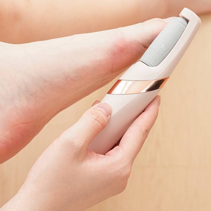 Электрическая пемза с подсветкой и 2 насадками для ухода за стопами ног Flawless Pedi Розовая